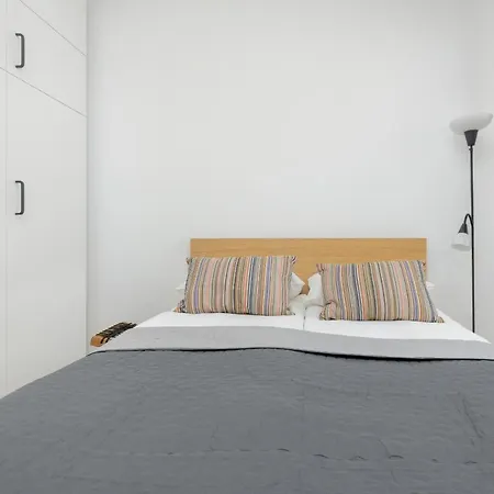 公寓 Cheerful Lesmiana Garnizon Estate By Renters 格但斯克
