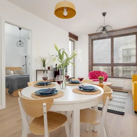 Cheerful Leśmiana Garnizon Estate By Renters Apartament Gdańsk