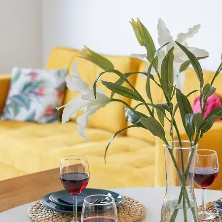 Cheerful Lesmiana Garnizon Estate By Renters דירה גדנסק