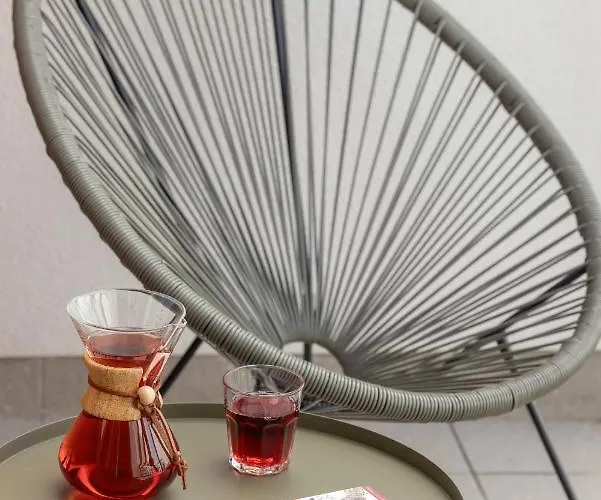 Appartement Cheerful Lesmiana Garnizon Estate By Renters *