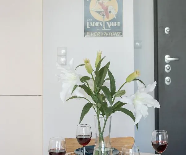 Cheerful Lesmiana Garnizon Estate By Renters * Gdansk