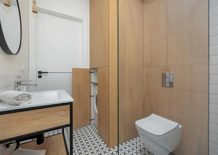 Cheerful Lesmiana Garnizon Estate By Renters * Gdańsk