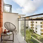 Cheerful Lesmiana Garnizon Estate By Renters Apartmán *