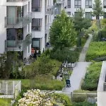 Apartmán Cheerful Lesmiana Garnizon Estate By Renters