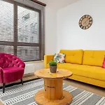 Apartmán Cheerful Lesmiana Garnizon Estate By Renters Gdaňsk