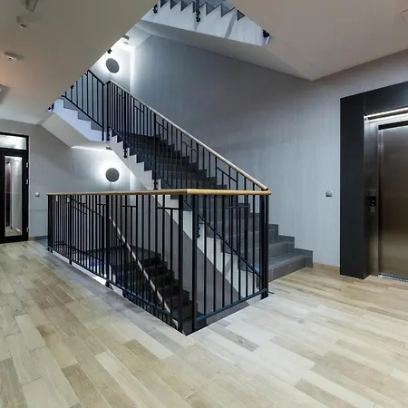 아파트 Cheerful Lesmiana Garnizon Estate By Renters